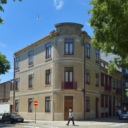 Dukes Corner Gasthuis 2*