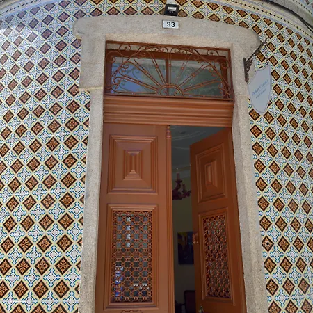 Dukes Corner פורטו